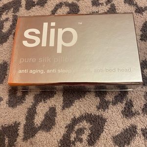 Slip pillow case